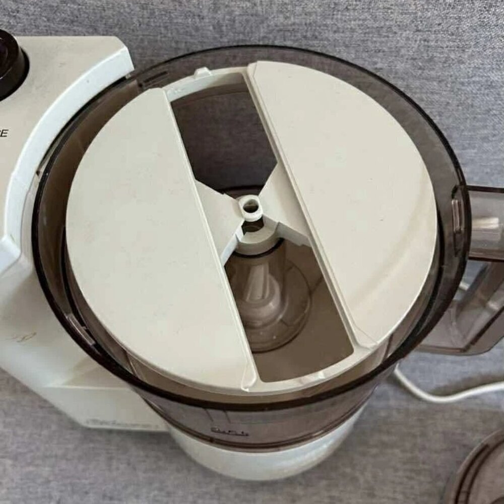 Regal La Marchine I Food Processor * For parts - Picture 6 of 8